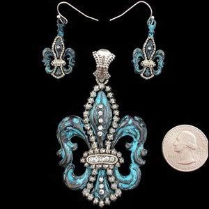 Western Patina Fleur De Lis Pendant with Earrings